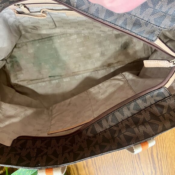 Michael Kors Travel Tote - Brown Logo Print (Large) - Picture 5 of 5